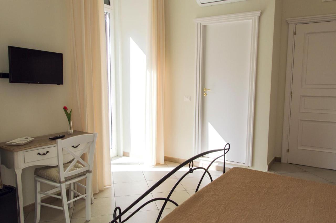 B&B La Rosa Dei Venti Napoli Exterior foto